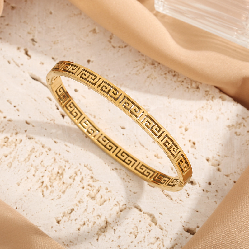 Royal Style Titanium Steel Vintage Luxury Unique Bracelet - view 2