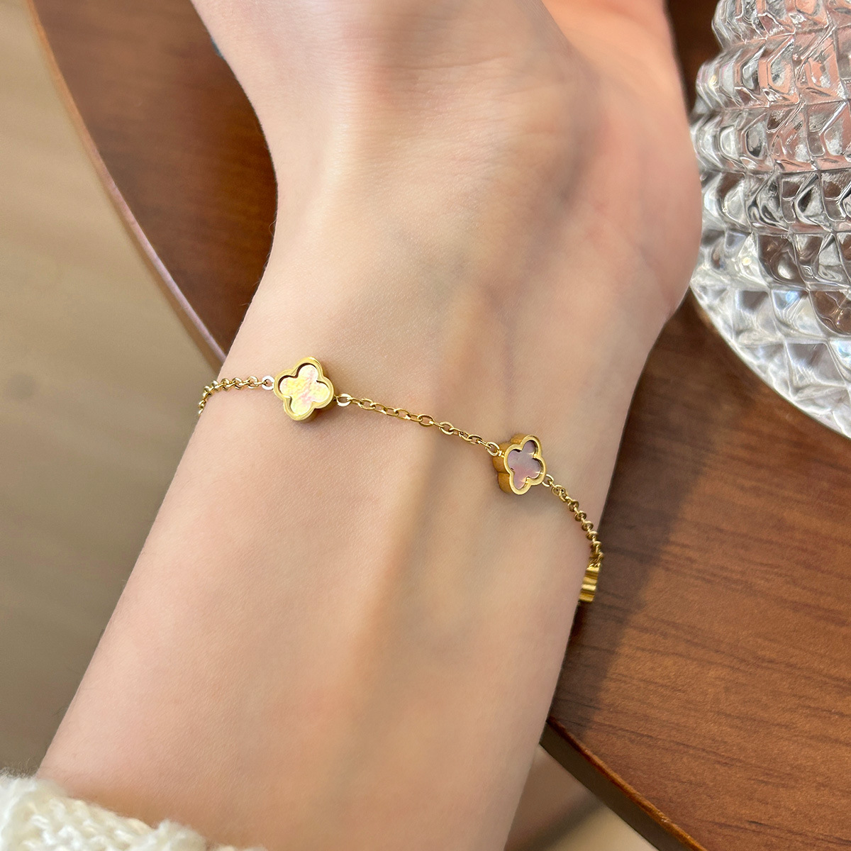 Premium Four Leaf Clover Titanium Steel Luxury Unique Bracelet thumbnail 3