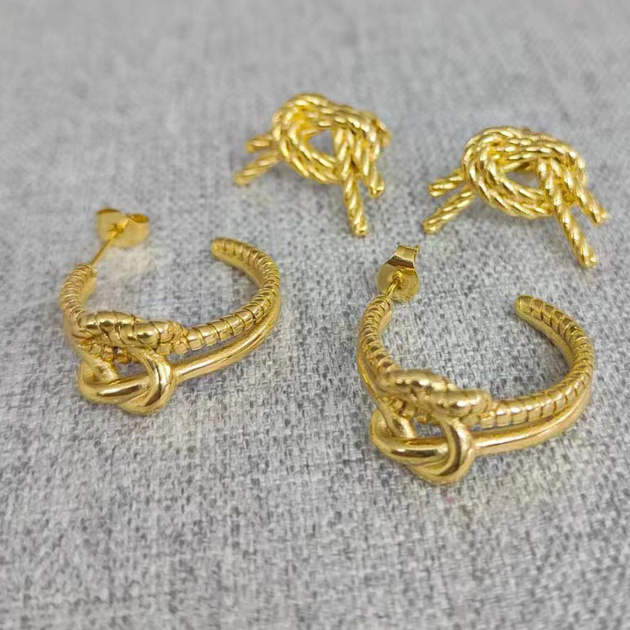 Stainless Steel 18K Gold Plated Studs Flower Earrings thumbnail 3