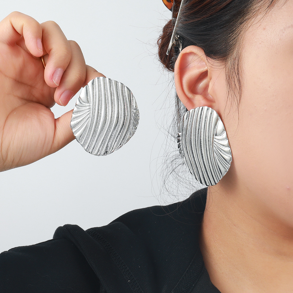 Studs Geometric Minimalist European & American Style Exaggerated Earrings - view 2