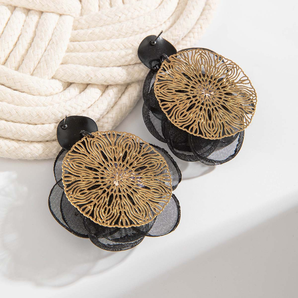 Studs European & American Style Pearl Flower Butterfly Earrings thumbnail 3