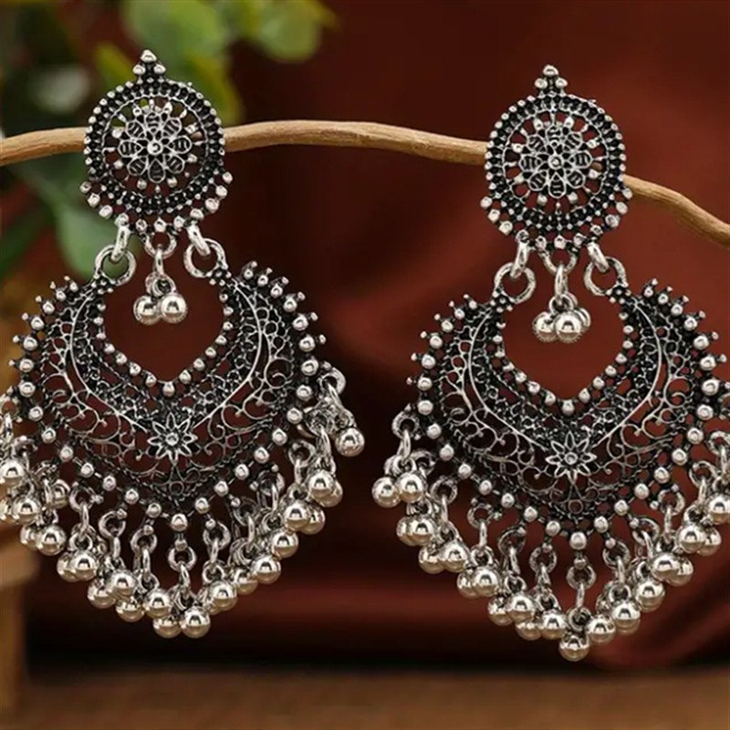 Minimalist Vintage Unique European & American Style Tassel Earrings - view 2