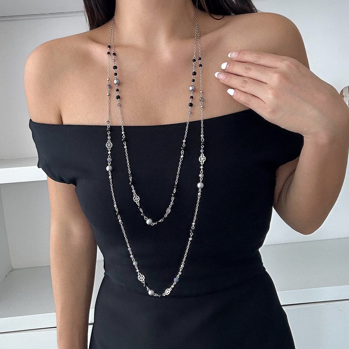 Premium Vintage Luxury Pearl Necklace thumbnail 3