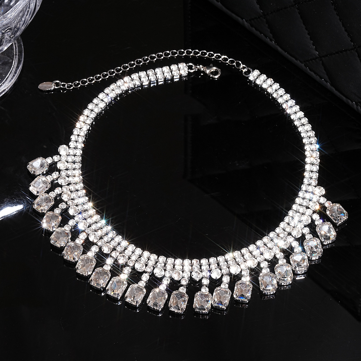 Premium Minimalist Luxury Unique French Style Necklace - view 2