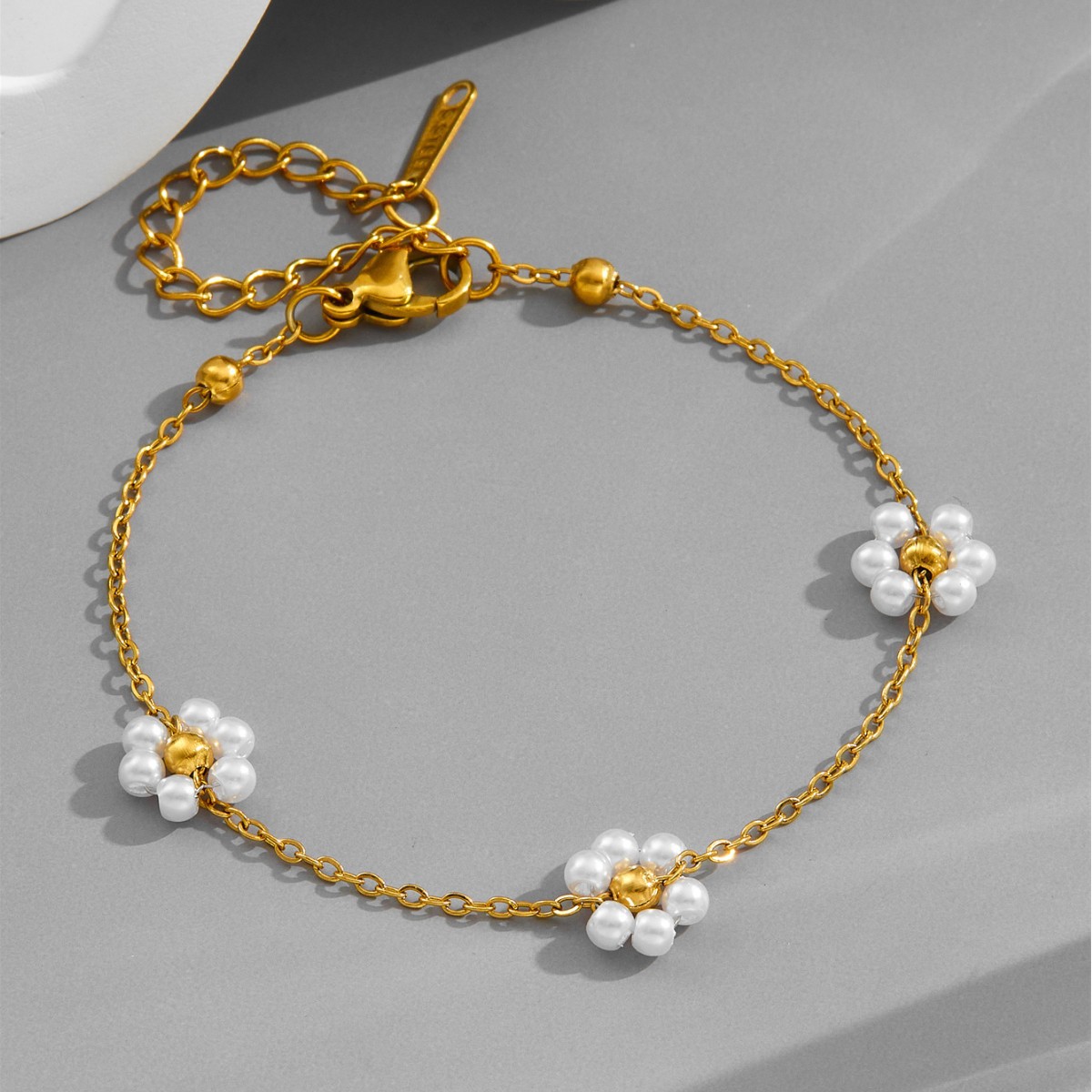 Premium Titanium Steel Bracelet Jewelry Set Unique Pearl Flower Necklace thumbnail 3