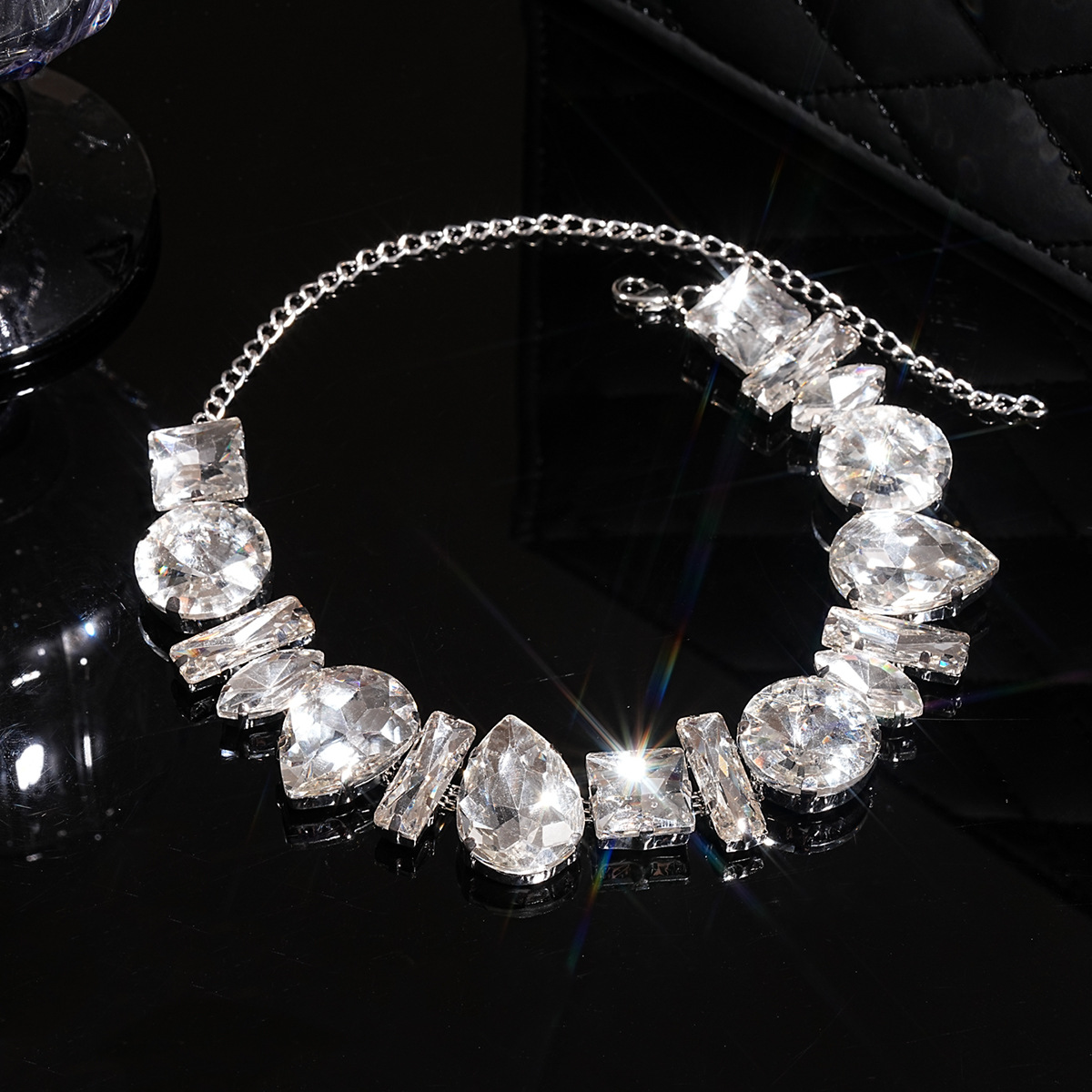 Premium Geometric Luxury Unique European & American Style Exaggerated Necklace thumbnail 6