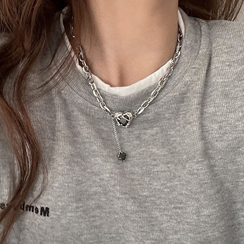 Titanium Steel Unique Zircon Heart Necklace thumbnail 3