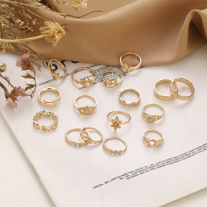 Hollow Geometric Vintage Star Ring thumbnail 3