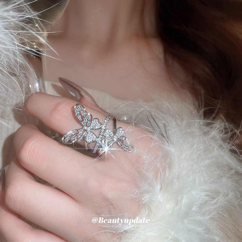 Premium Luxury Butterfly Ring thumbnail 3