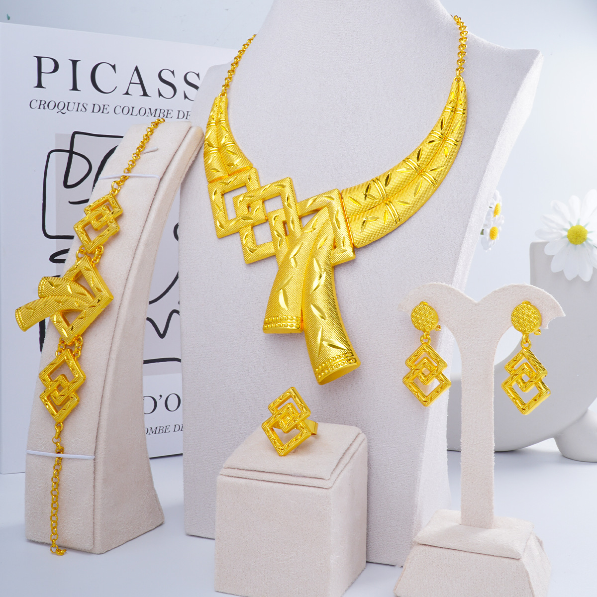 Ring Necklace Earrings Bracelet Exaggerated Dubai Middle East Africa Jewelry Set