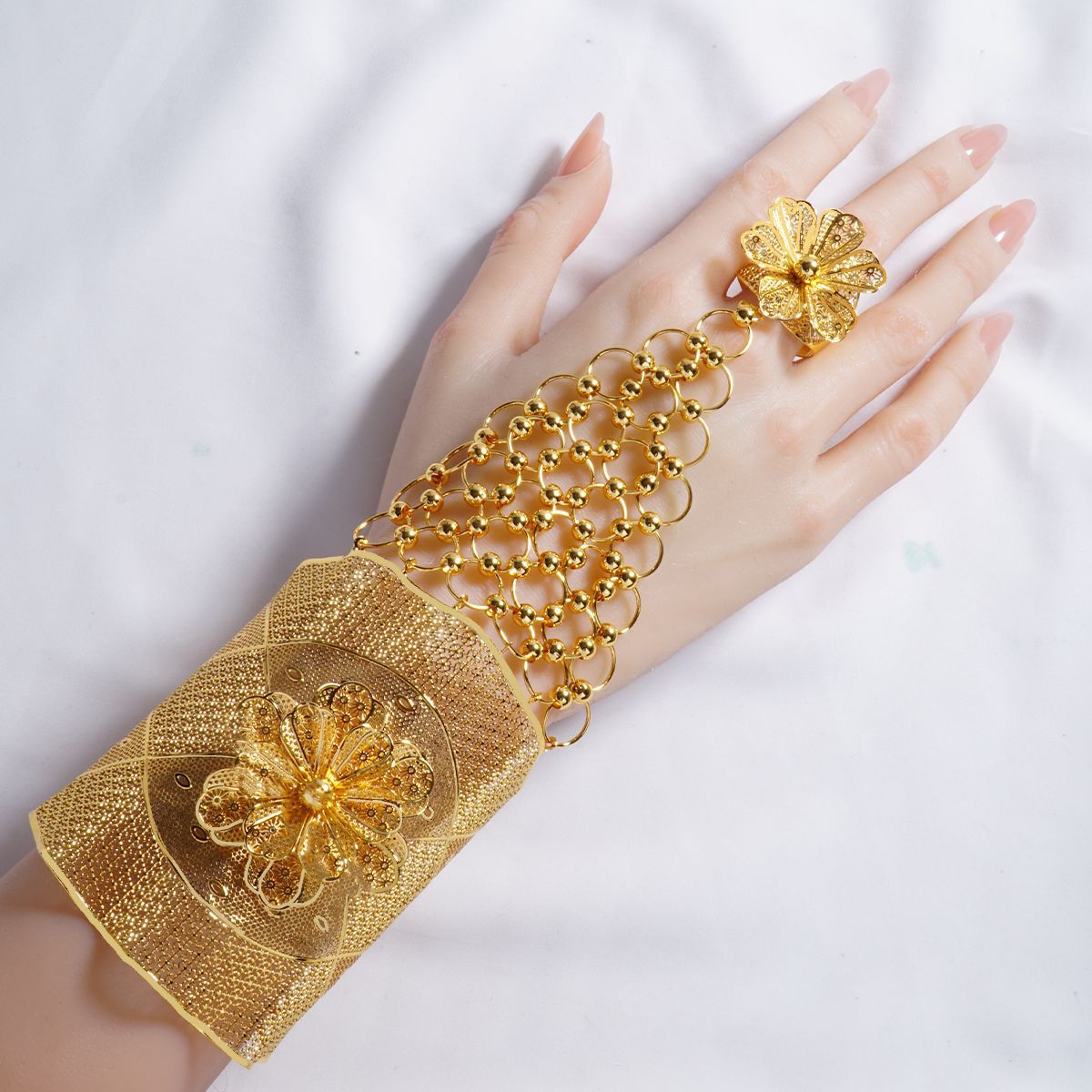 24K Gold Plated Ring Bracelet Hollow Exaggerated Flower Wedding Banq Jewelry Set